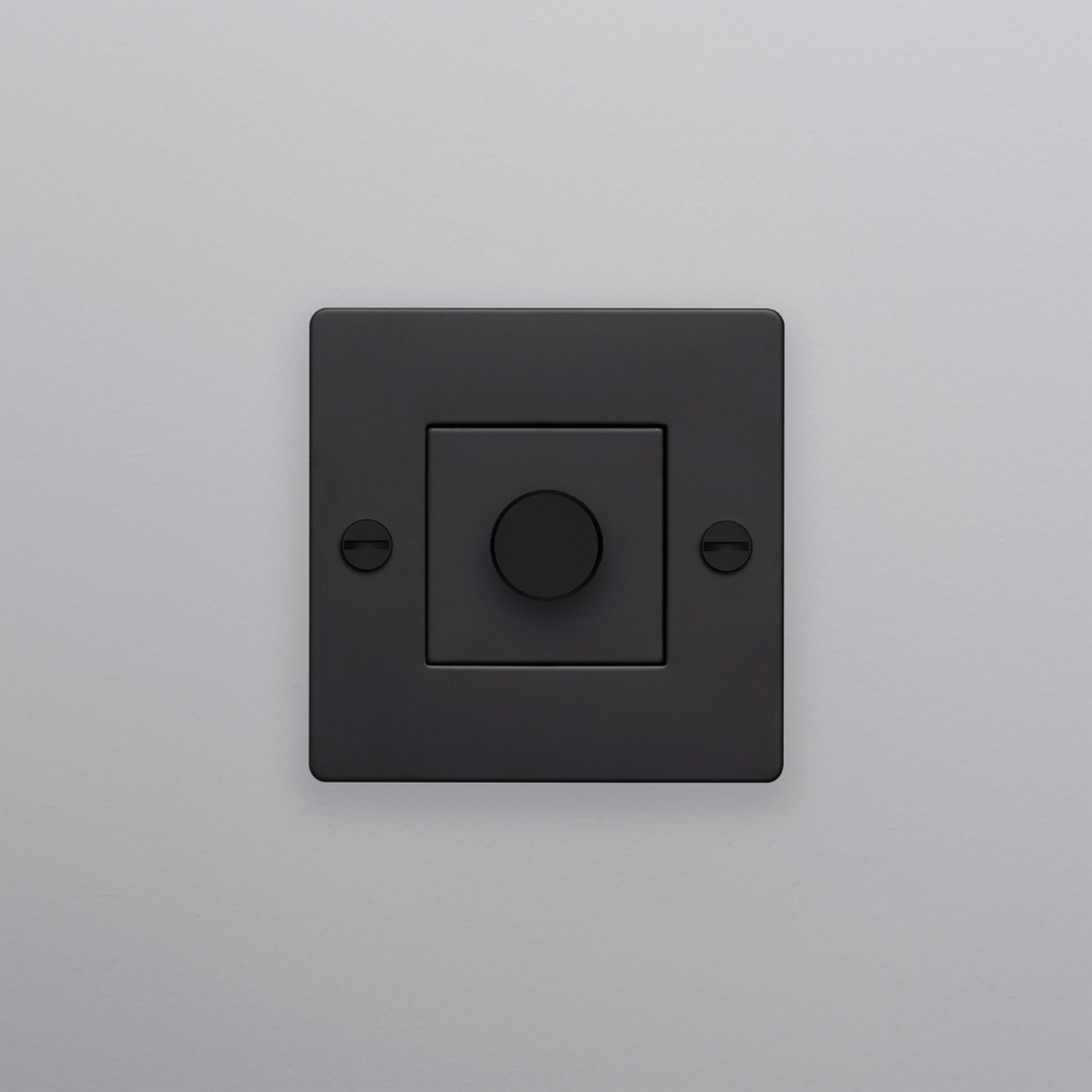 Buster and Punch - 1G DIMMER / 250W LED