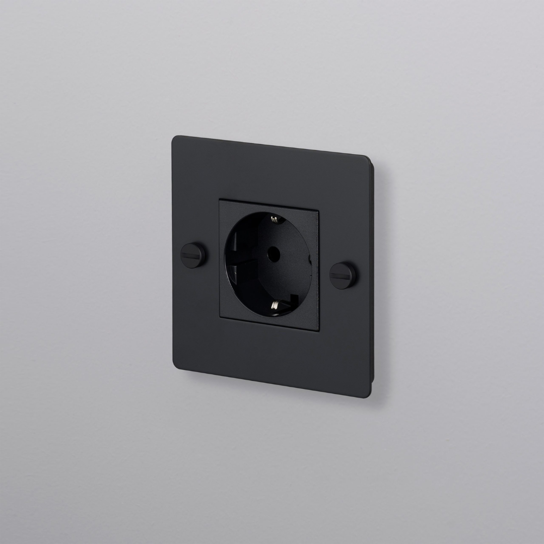 Buster and Punch - 1G SCHUKO TYPE F SOCKET