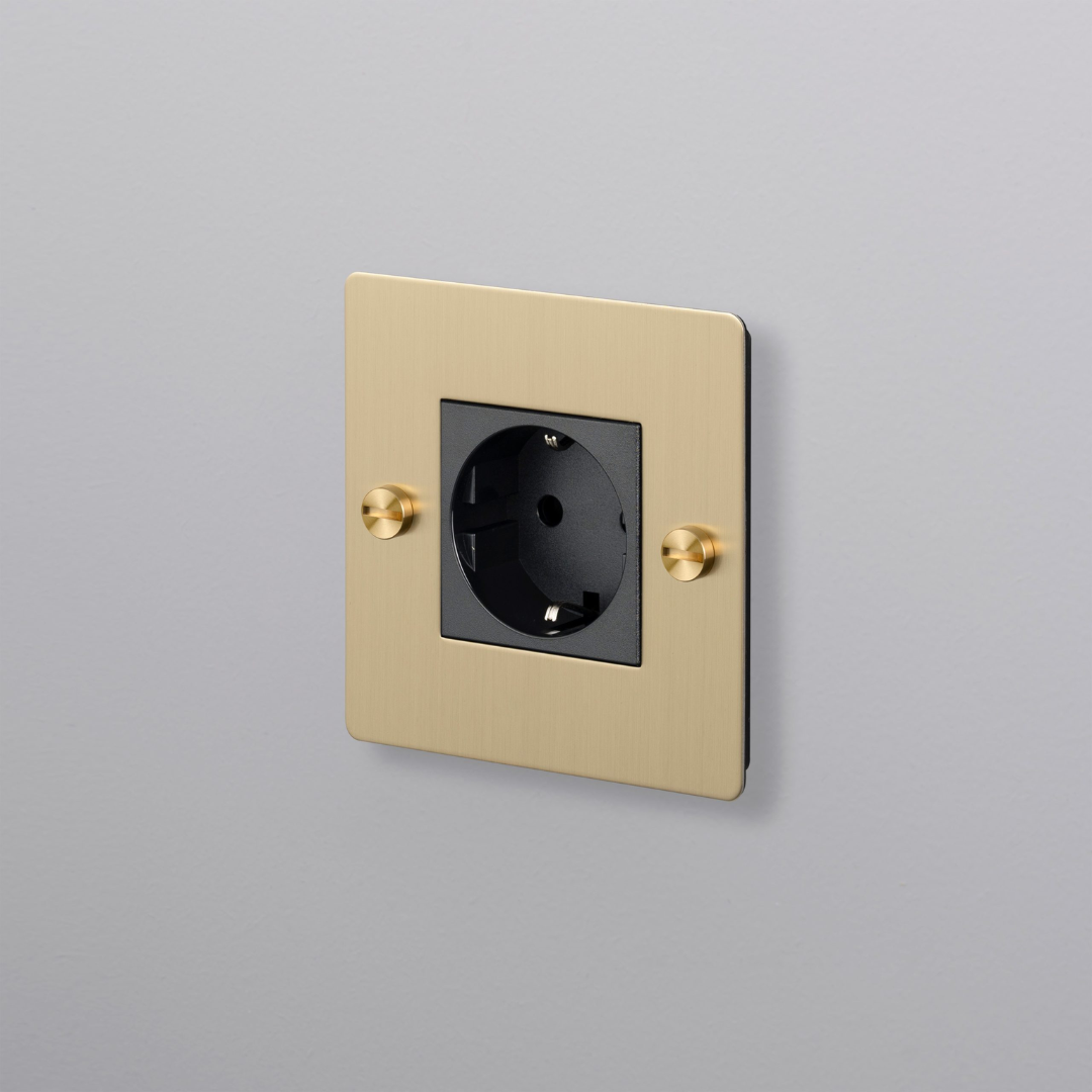 Buster and Punch - 1G SCHUKO TYPE F SOCKET
