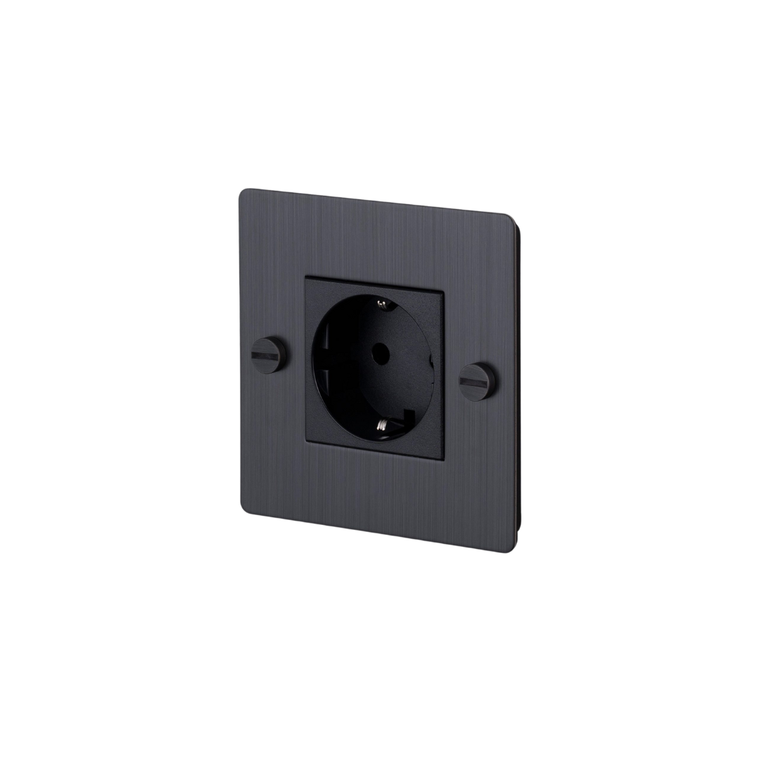 Buster and Punch - 1G SCHUKO TYPE F SOCKET