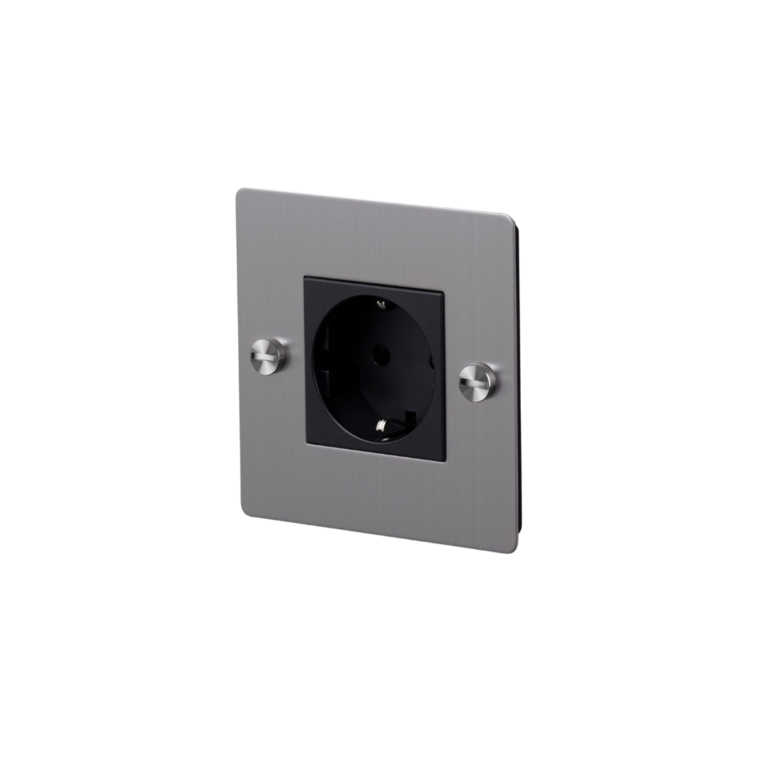 Buster and Punch - 1G SCHUKO TYPE F SOCKET