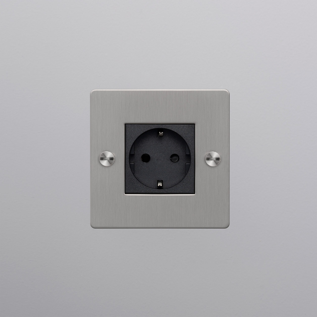 Buster and Punch - 1G SCHUKO TYPE F SOCKET