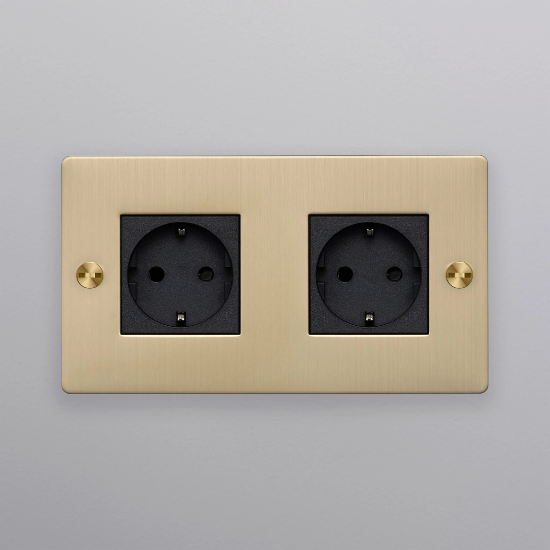 Buster and Punch - 2G Socket Schuko Type F