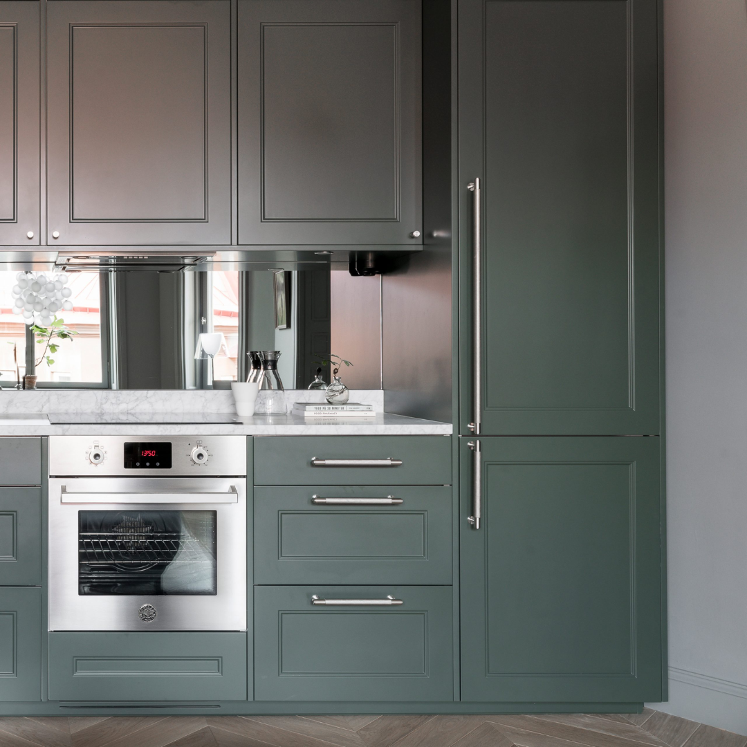 Buster and Punch - Closet Bar / Kruis