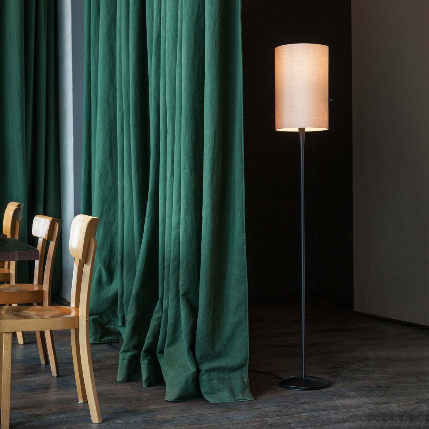 Serien - Club Floor M LED 20w vloerlamp - KOOT