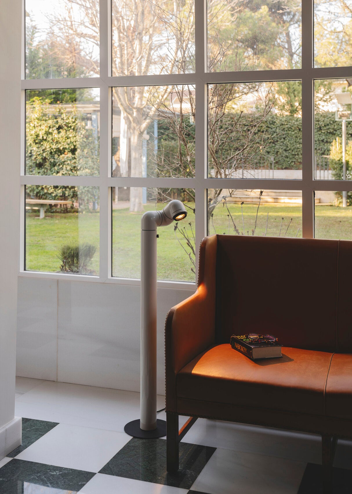 Santa Cole - Tatu Alta vloerlamp - KOOT