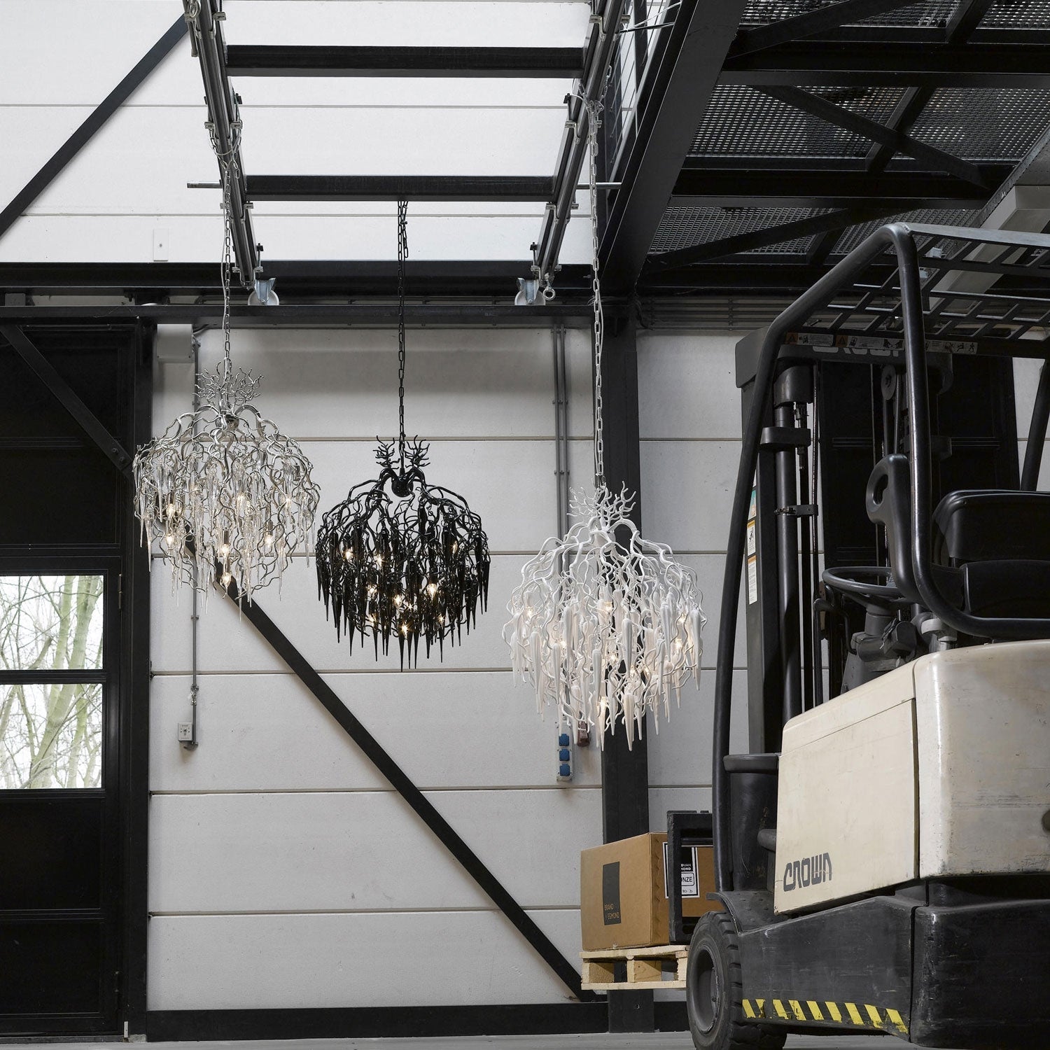 Brand van Egmond - Hollywood Icicles Conisch Hanglamp - KOOT