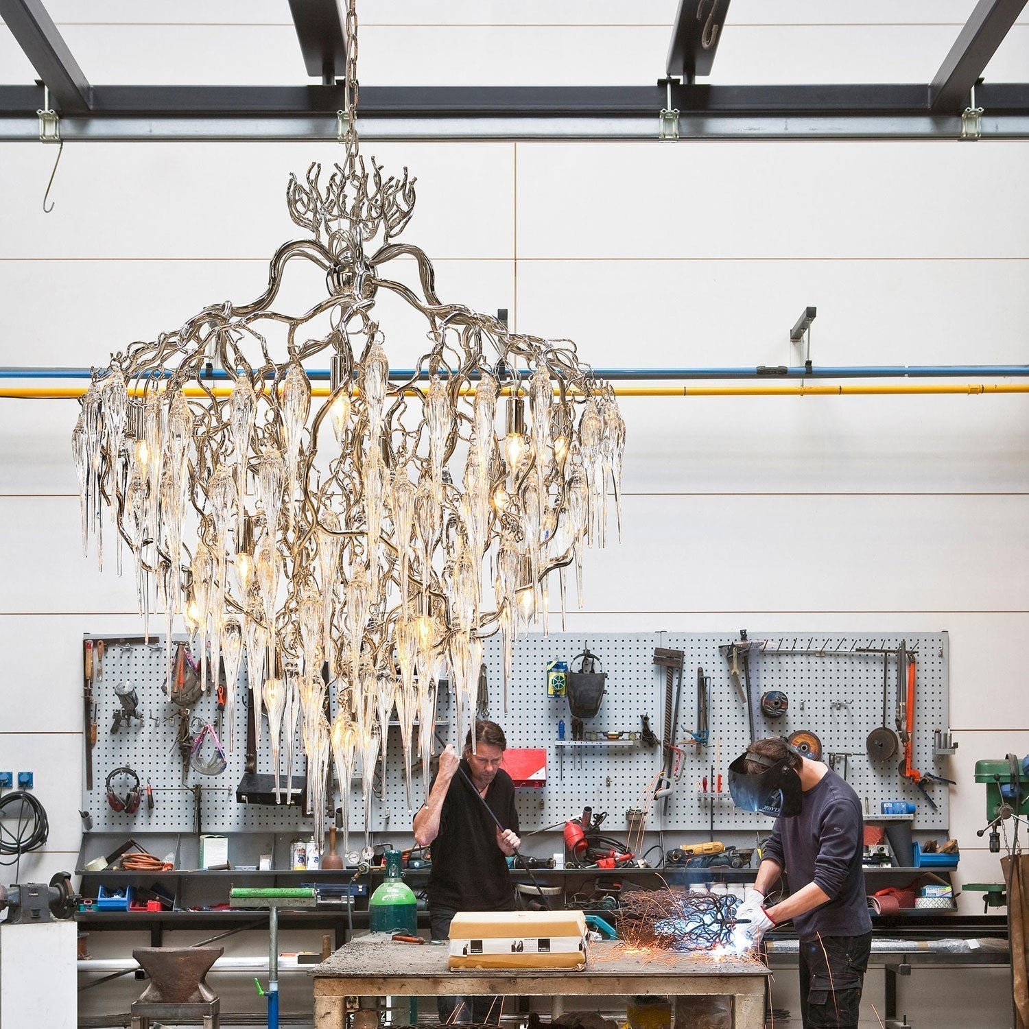 Brand van Egmond - Hollywood Icicles Conisch Hanglamp - KOOT