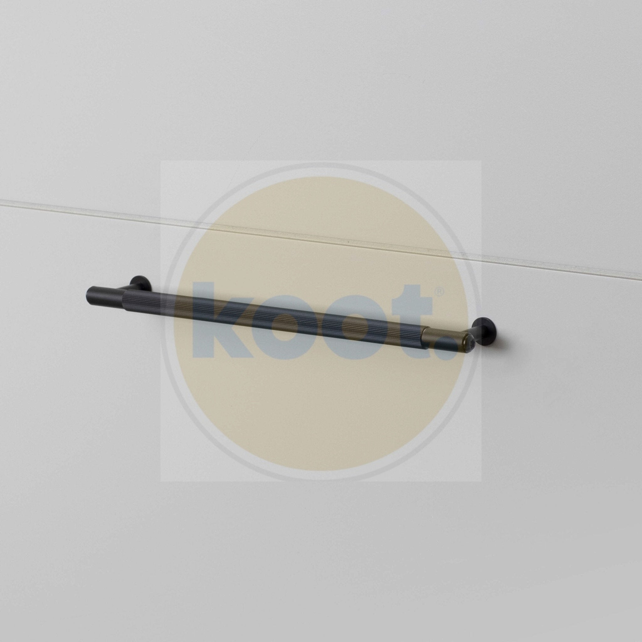 Buster and Punch - Pull Bar / Linear / Groot - KOOT