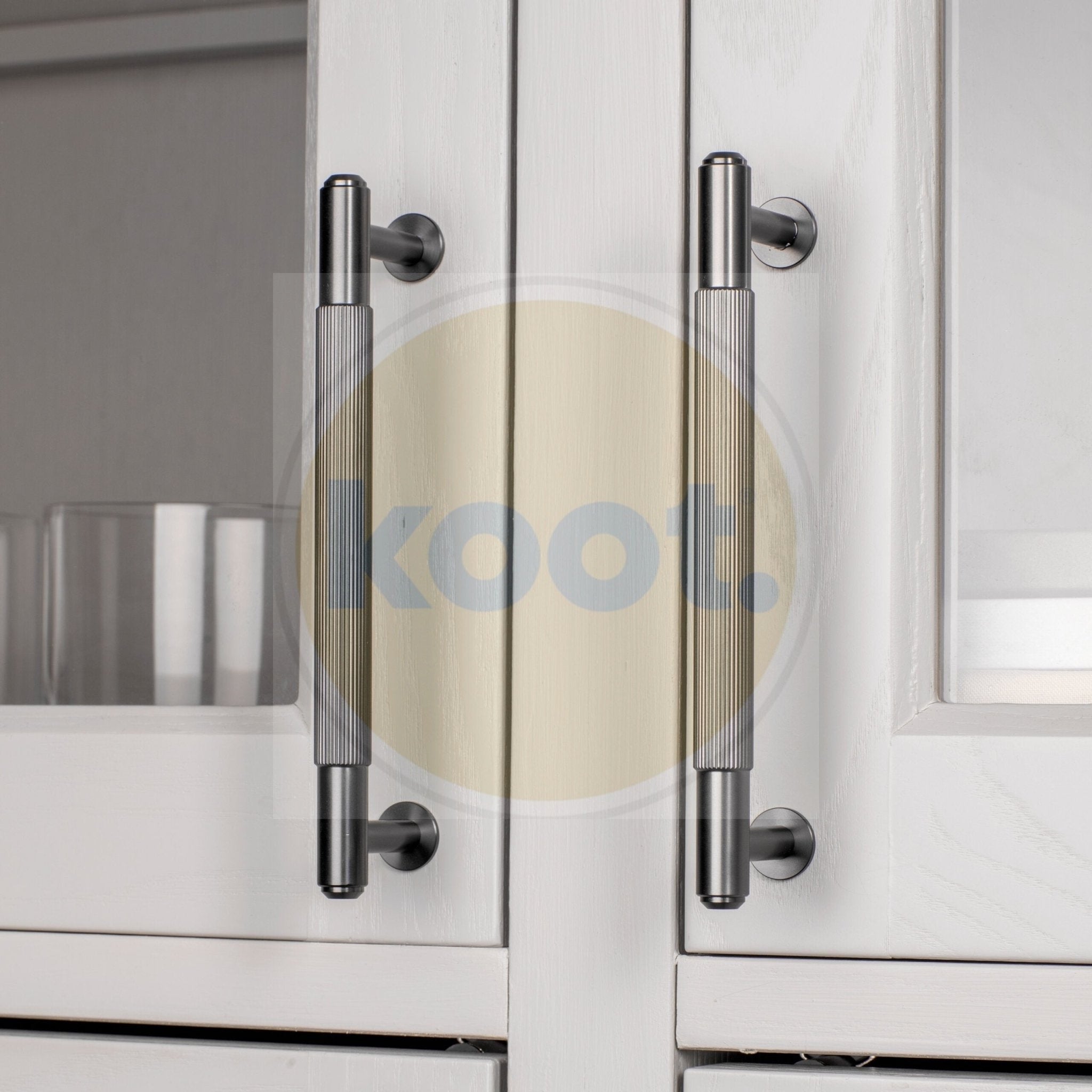 Buster and Punch - Pull Bar / Linear / Groot - KOOT