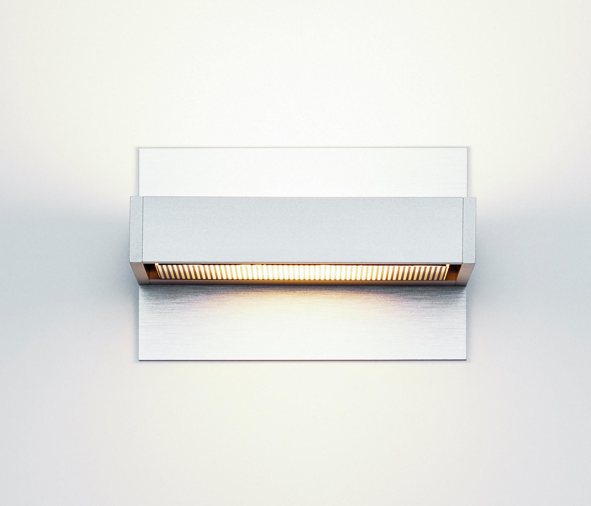 Serien - SML Wall L wandlamp chroom / satinee - KOOT