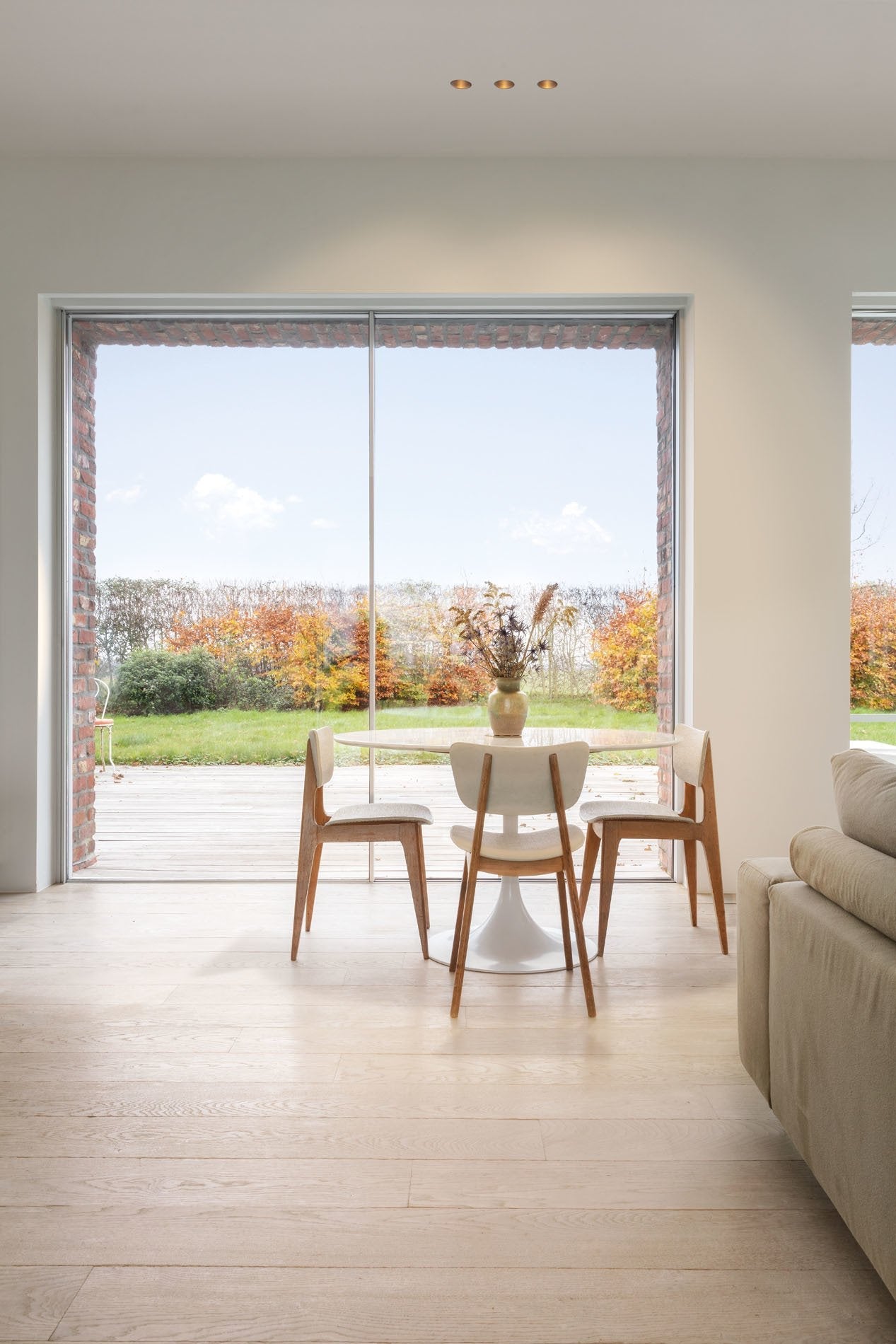 Modular - Thimble 70 trimless adjustable LED medium GE spots - KOOT