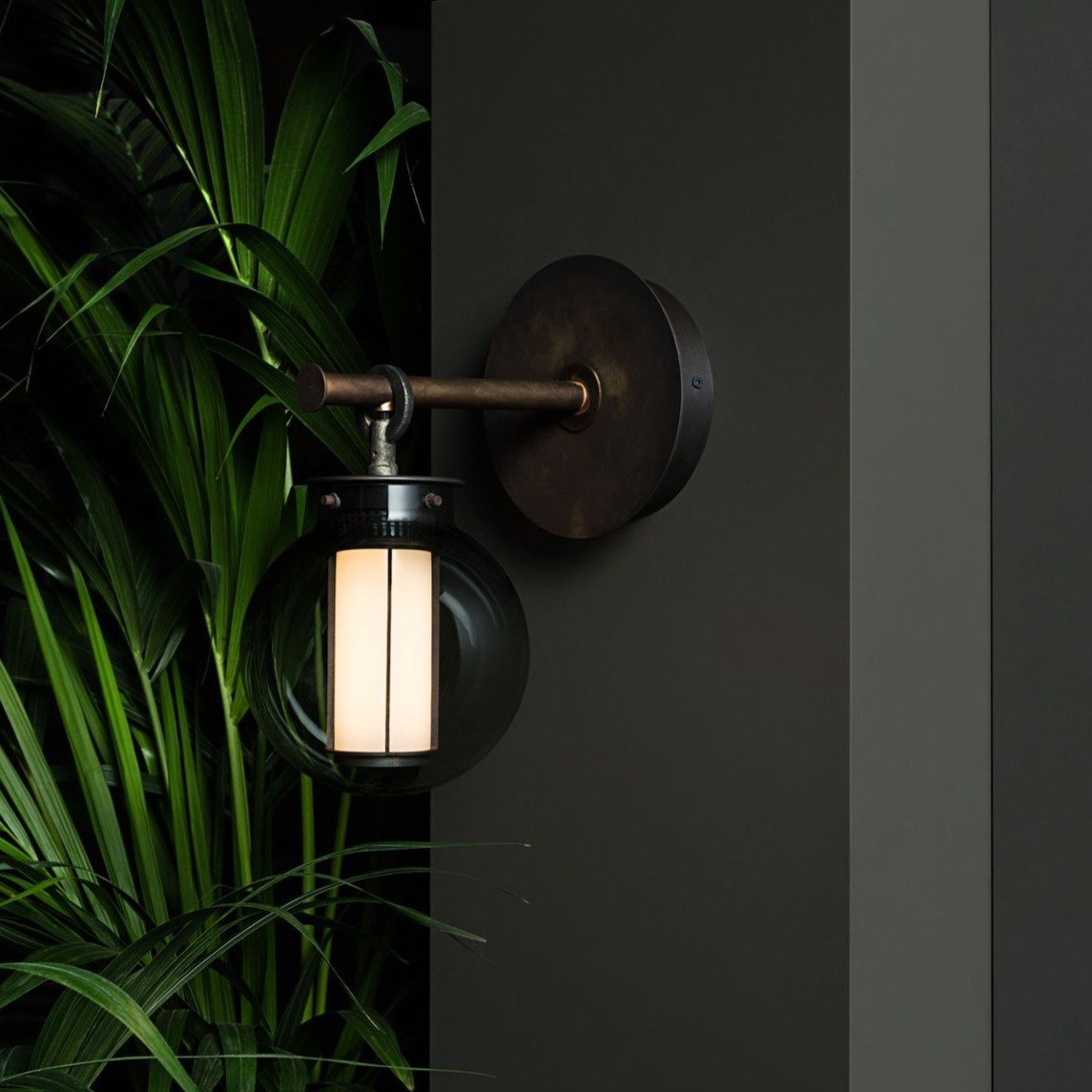 Parachilna - Bai A DI DI Wandlamp - KOOT