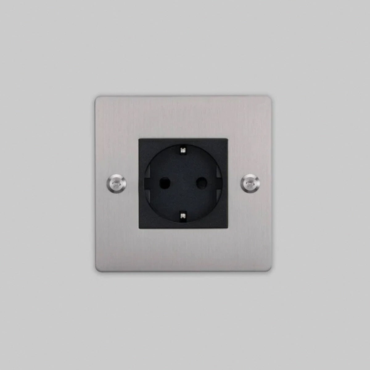 Buster and Punch - 1G SOCKET / SCHUKO TYPE F / LINEAR