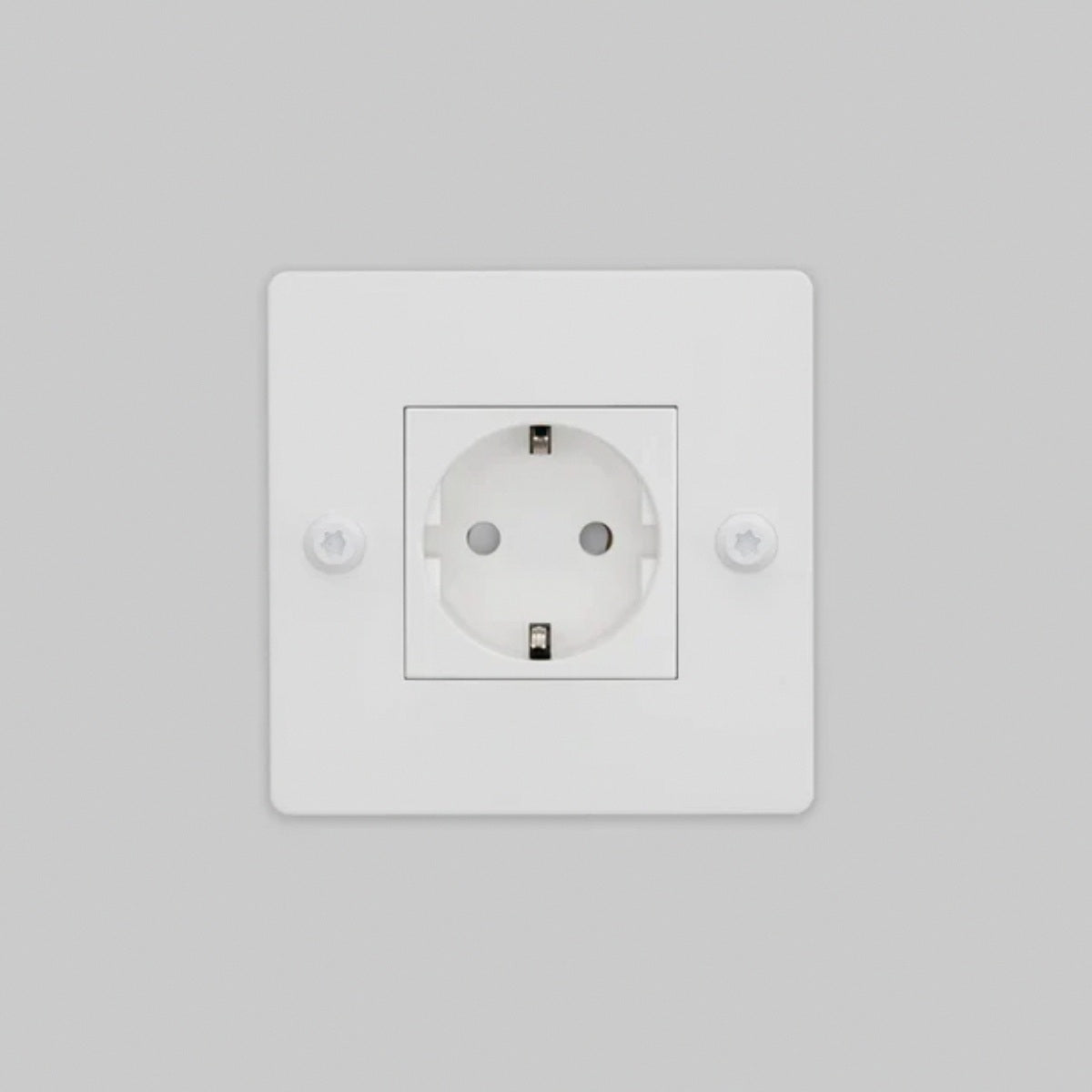 Buster and Punch - 1G SOCKET / SCHUKO TYPE F / LINEAR
