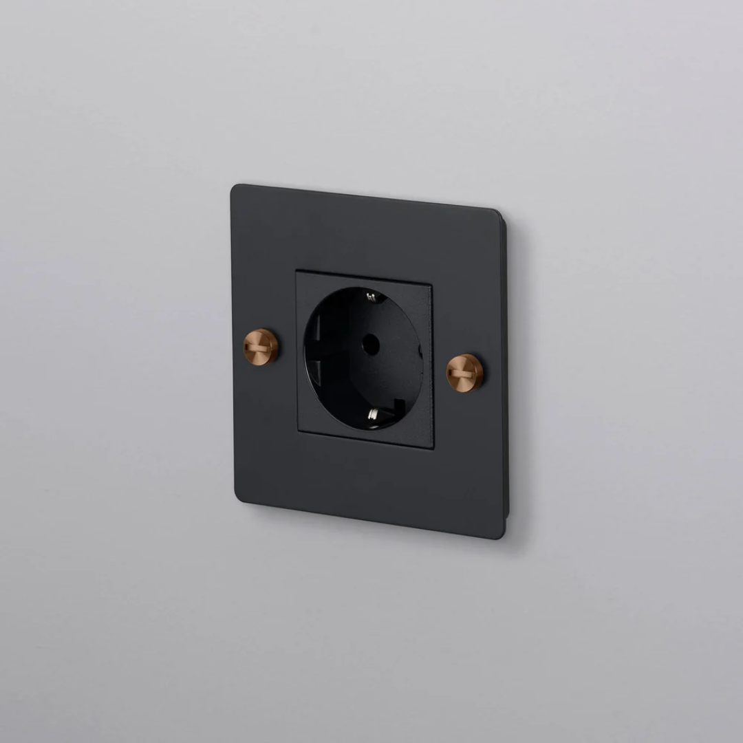 Buster and Punch - 1G SCHUKO TYPE F SOCKET