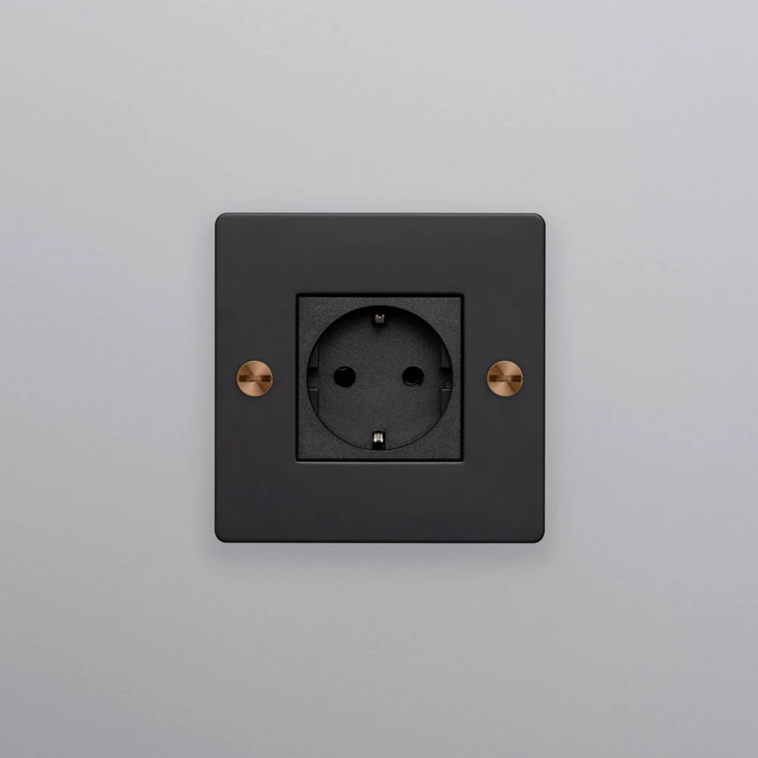 Buster and Punch - 1G SCHUKO TYPE F SOCKET