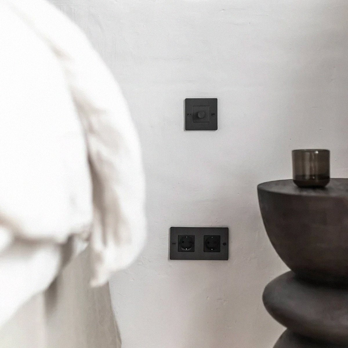 Buster and Punch - 2G Socket Schuko Type F